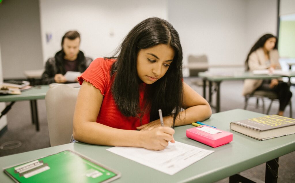 Why Schools and Colleges Struggle with Student Enrollments – And How to Fix It